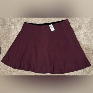 Torrid Women’s Maroon Skirt Size 2XL (18-20) NWT Stretch Elastic Waist